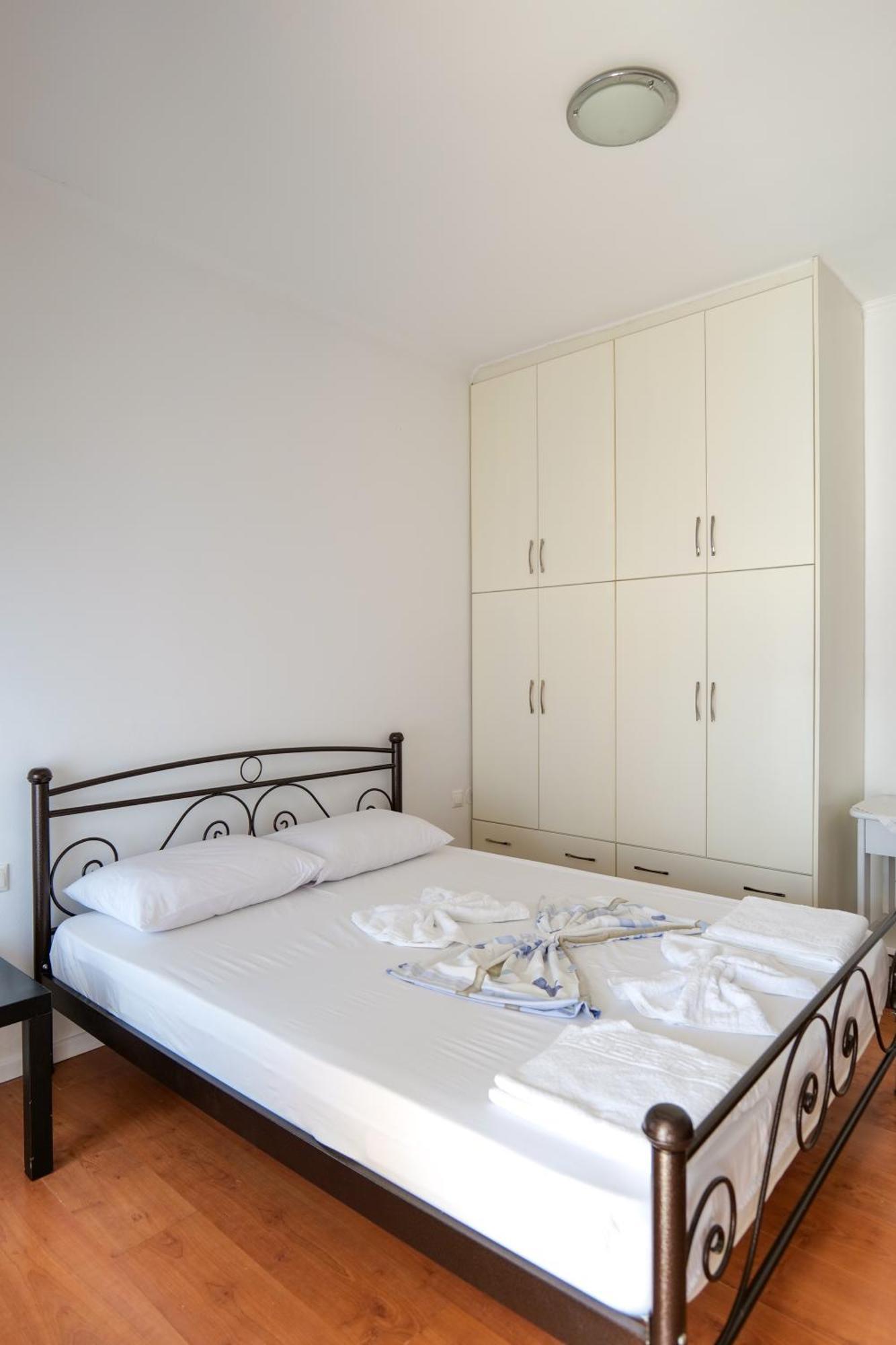 Duka'S House Hotel Lukove Room photo